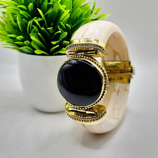 Black Gem Kada