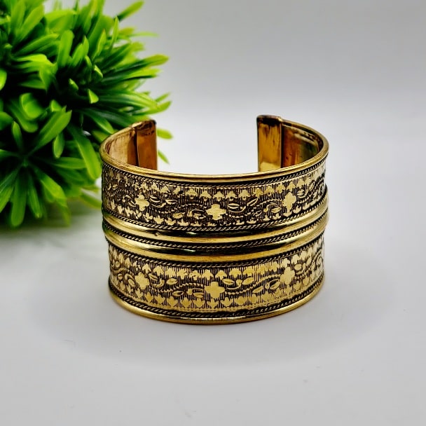 Stylish Gold Kada